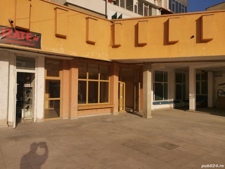 Spațiu comercial, de 260 mp, în Roman