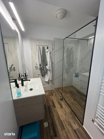 Casă cu 4 camere cu Teren 1000 Mp în Central