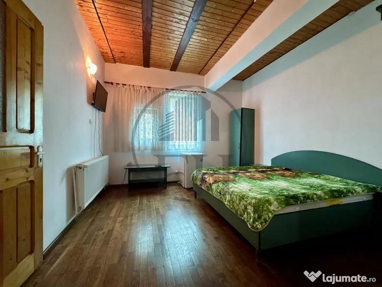 Casă cu 8 camere cu Teren 627 Mp în Nord