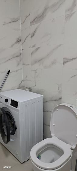 Apartament cu 2 camere decomandat în Titan