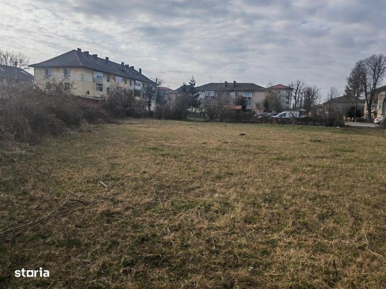 Teren de 1000 mp, în Central
