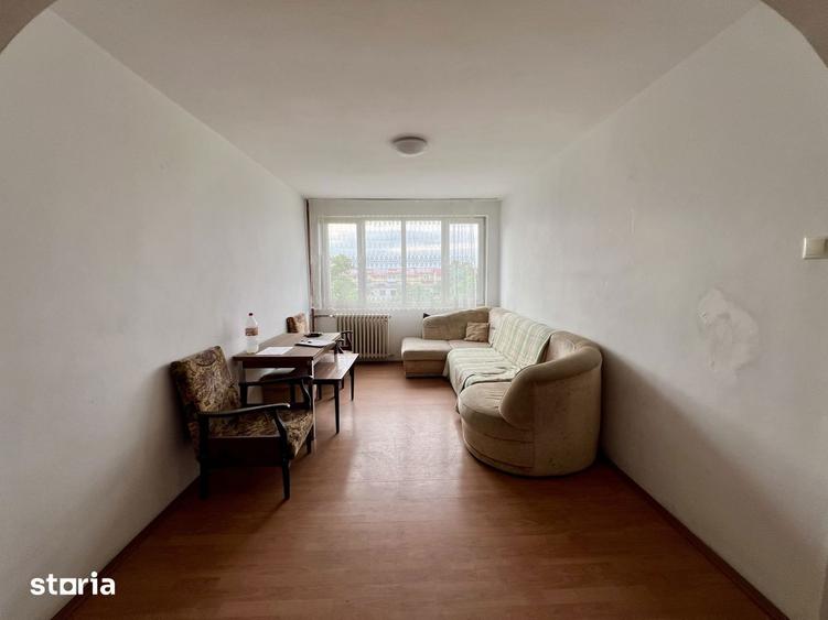 Apartament cu 3 camere semidecomandat, mobilat în Șagului