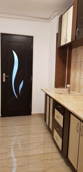 Apartament cu 2 camere semidecomandat în Pantelimon