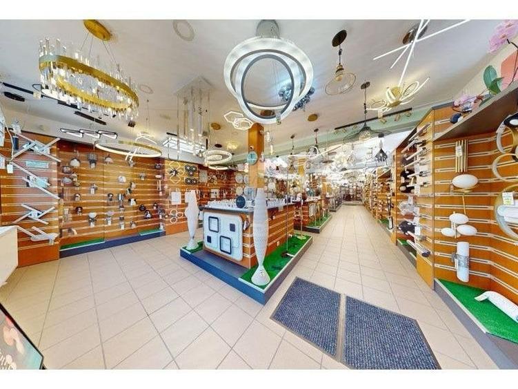 Casă individuală cu 11 camere cu Teren 906 Mp în Brașovul Vechi