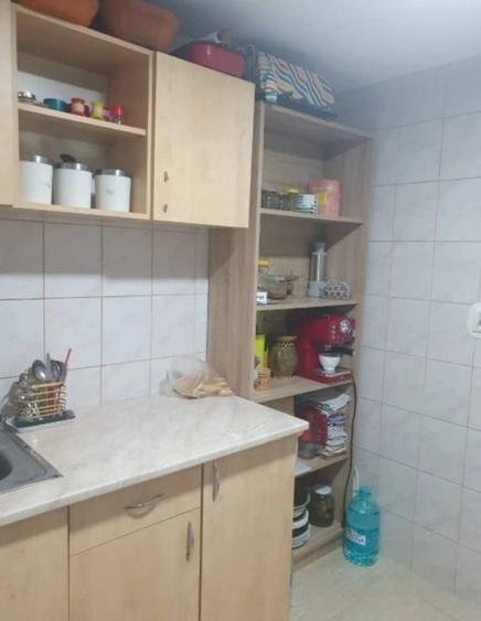 Casă individuală cu 3 camere cu Canalizare în Velț
