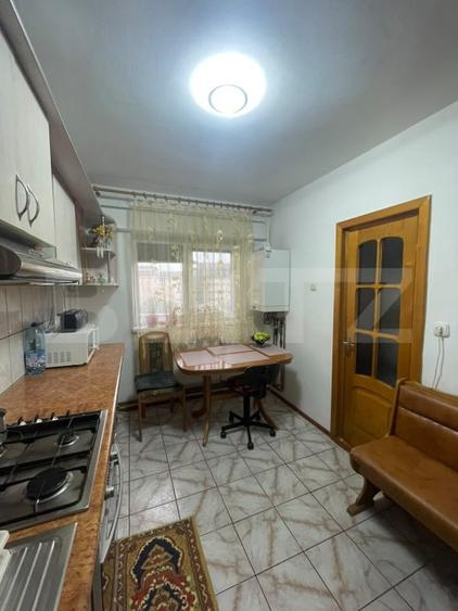 Apartament cu 3 camere decomandat în Burdujeni