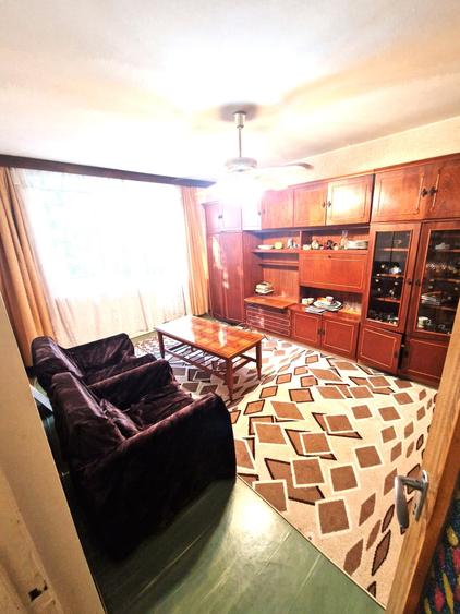Apartament cu 2 camere decomandat în Drumul Taberei