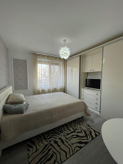 Apartament cu 2 camere semidecomandat în Central