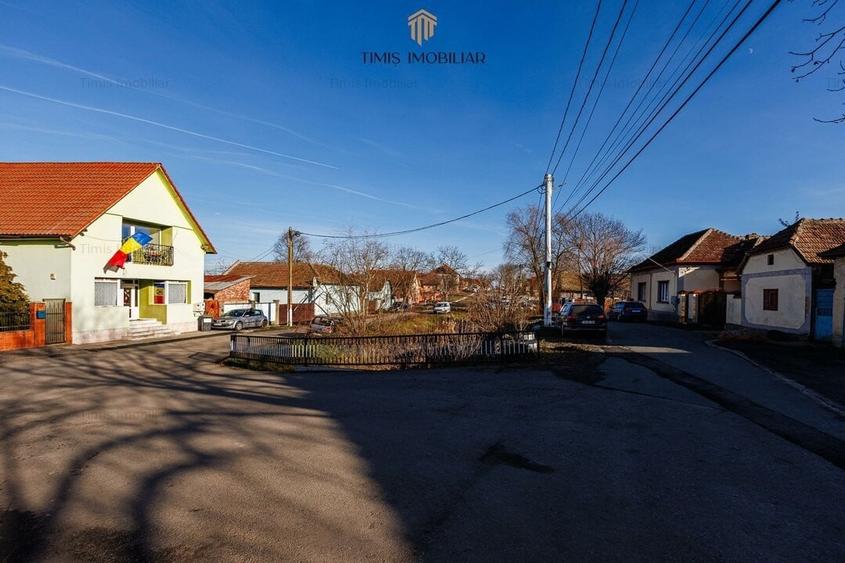 Teren Construcții intravilan de 1340 mp, în Remetea Mare