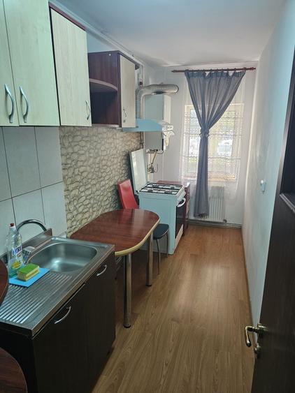 Garsonieră decomandată în Trivale