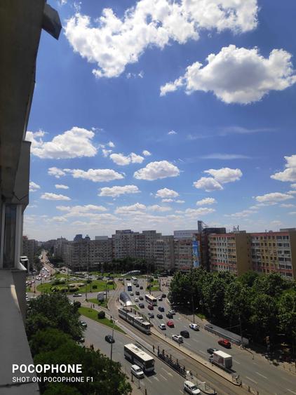 Apartament cu 3 camere decomandat în Bucur Obor