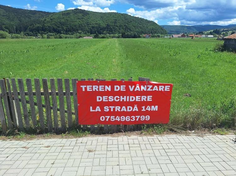 Teren de 4400 mp, în Vama Buzăului