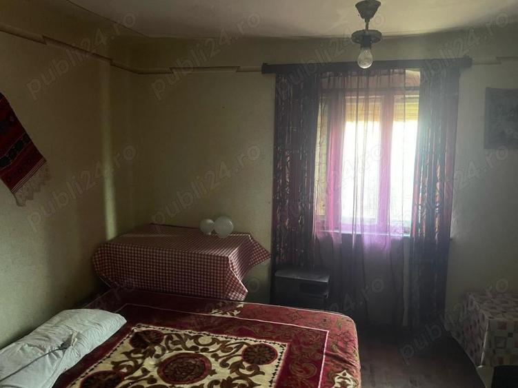 Casă cu 4 camere cu Teren 1600 Mp în Scoreiu
