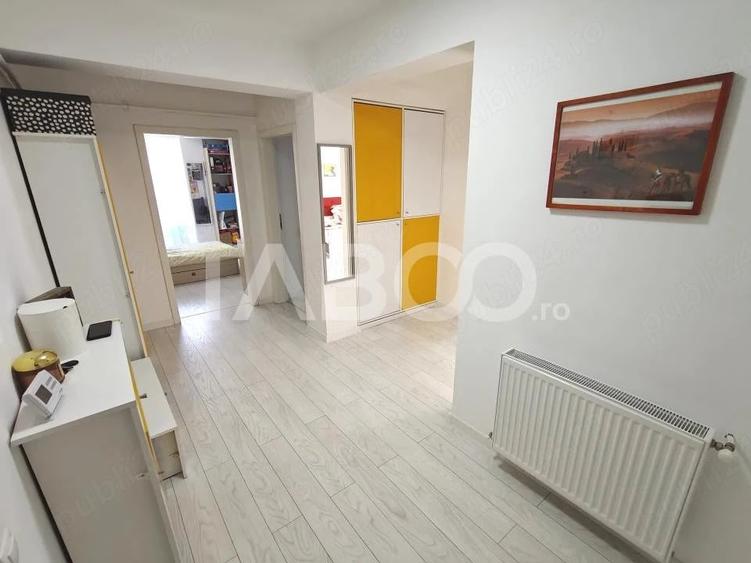 Apartament cu 3 camere decomandat în Turnișor