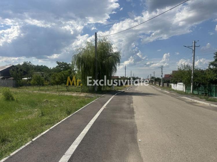 Teren de 3474 mp, în Bradu