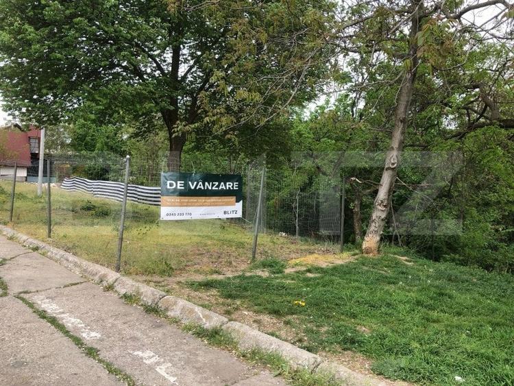 Teren Construcții intravilan de 14700 mp, în Exterior Vest