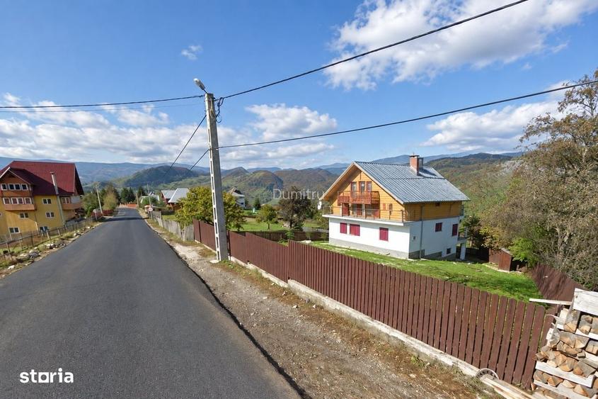 Podu Dambovitei | Casa D+P+1E+M + 1.900 mp teren | View de exceptie!
