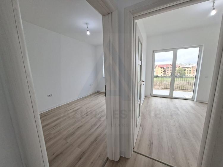 Apartament cu 3 camere decomandat în Șelimbăr — fotografia 2