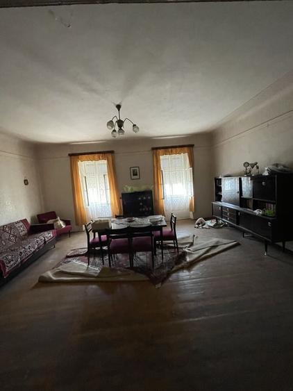 Casă cu 4 camere în Dobârca