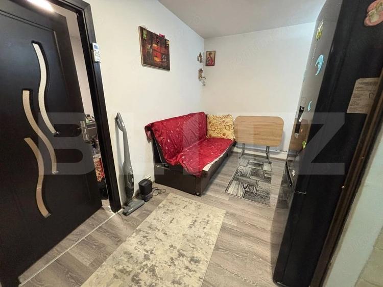Apartament cu 2 camere nedecomandat în Filiași