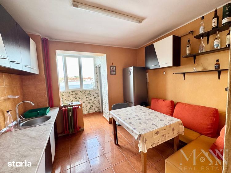 Apartament cu 3 camere în Cantemir