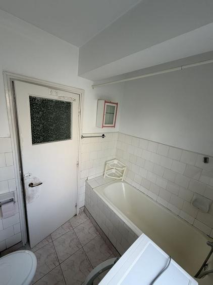 Apartament cu 2 camere semidecomandat în Mărăței