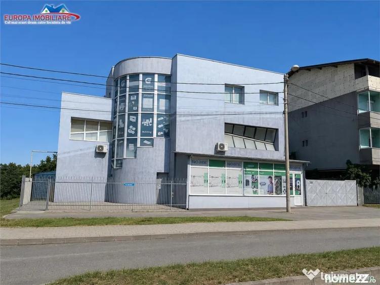 Spațiu comercial, de 450 mp, în Vest