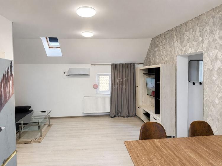 Apartament cu 3 camere decomandat, mobilat în Brașovul Vechi