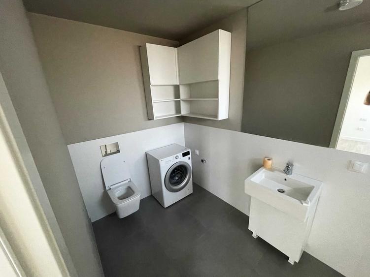 Apartament cu 3 camere decomandat în Aviației