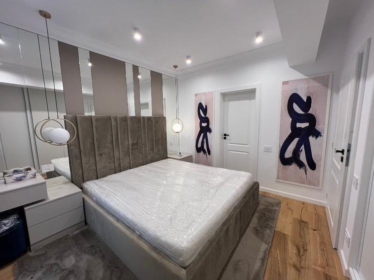 Apartament cu 3 camere semidecomandat, mobilat în Calea Călărașilor