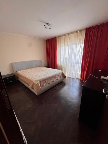 Apartament cu 2 camere decomandat în Timpuri Noi