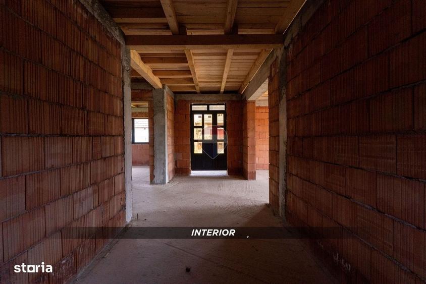 Casă cu 3 camere în Săbișa