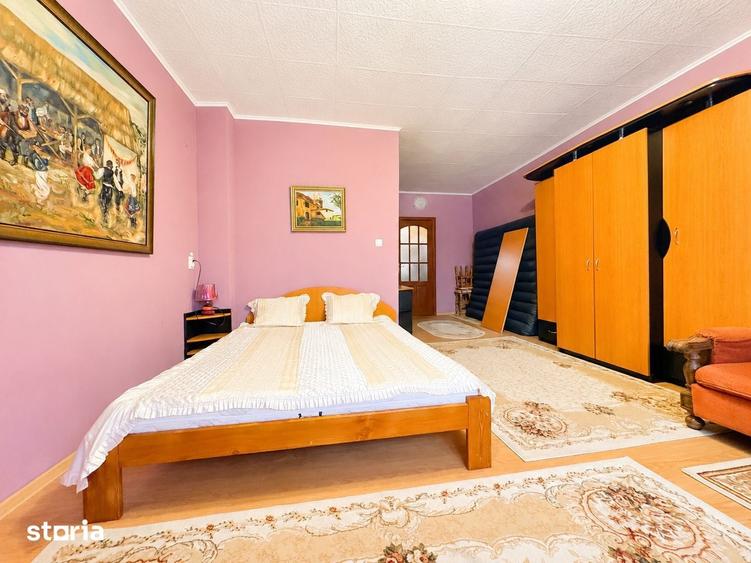 Apartament cu 4 camere în Mehala