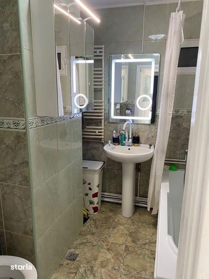 Apartament cu 4 camere, mobilat în Nicolina