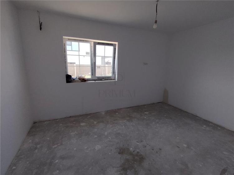 Duplex cu 3 camere cu Teren 323 Mp în Moșnița Nouă