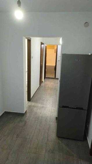 Apartament cu 3 camere decomandat în Iancului