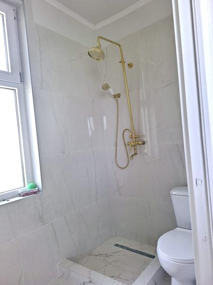 Casă individuală cu 4 camere cu Canalizare în Câmpenești