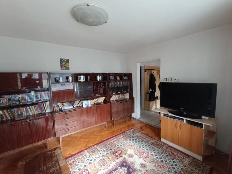 Apartament cu 3 camere decomandat, mobilat în Gheorgheni