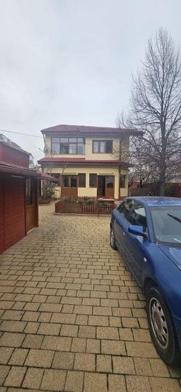 Casă individuală cu 5 camere cu Canalizare în Brâncoveanu