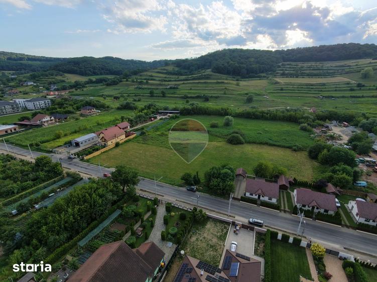 Teren de 3800 mp, în Central