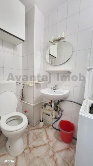 Apartament cu 3 camere decomandat în 13 Septembrie