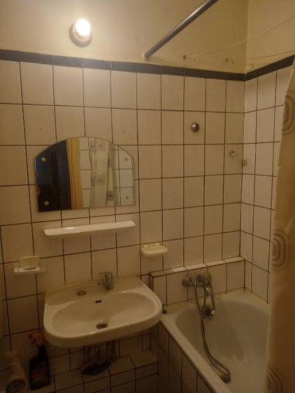 Garsonieră decomandată în Unirii