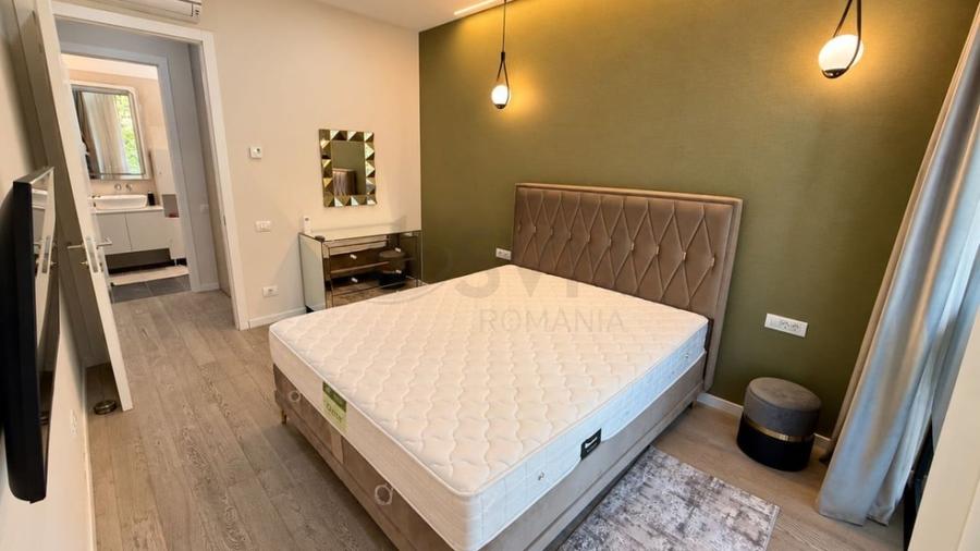 Garsonieră decomandată în Herăstrău
