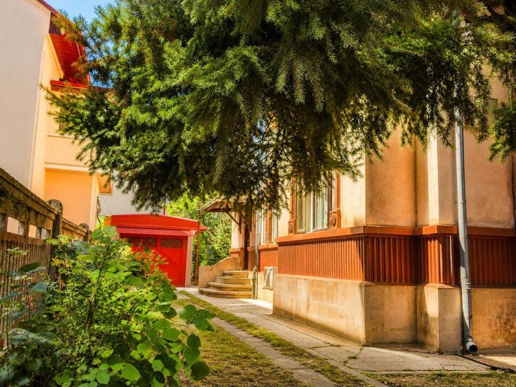 Spațiu comercial, de 79.339996337891 mp, în Domenii