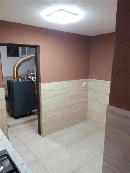 Casă cu 7 camere cu Teren 5000 Mp în Bulzeștii de Sus