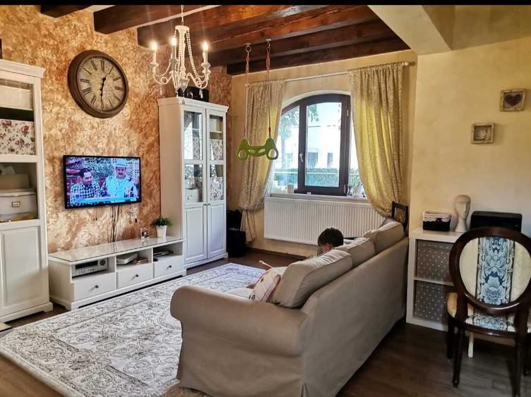 vand vila sau apartament +diferenta - 1