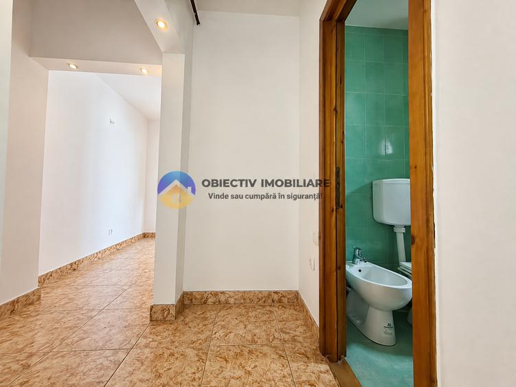 Apartament cu 2 camere decomandat în Precista