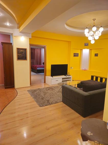 Apartament cu 3 camere decomandat în Ultracentral