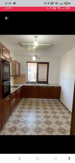 Casă cu 4 camere cu Teren 250 Mp în IAR