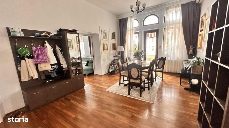 Apartament cu 4 camere decomandat în Grădina Icoanei